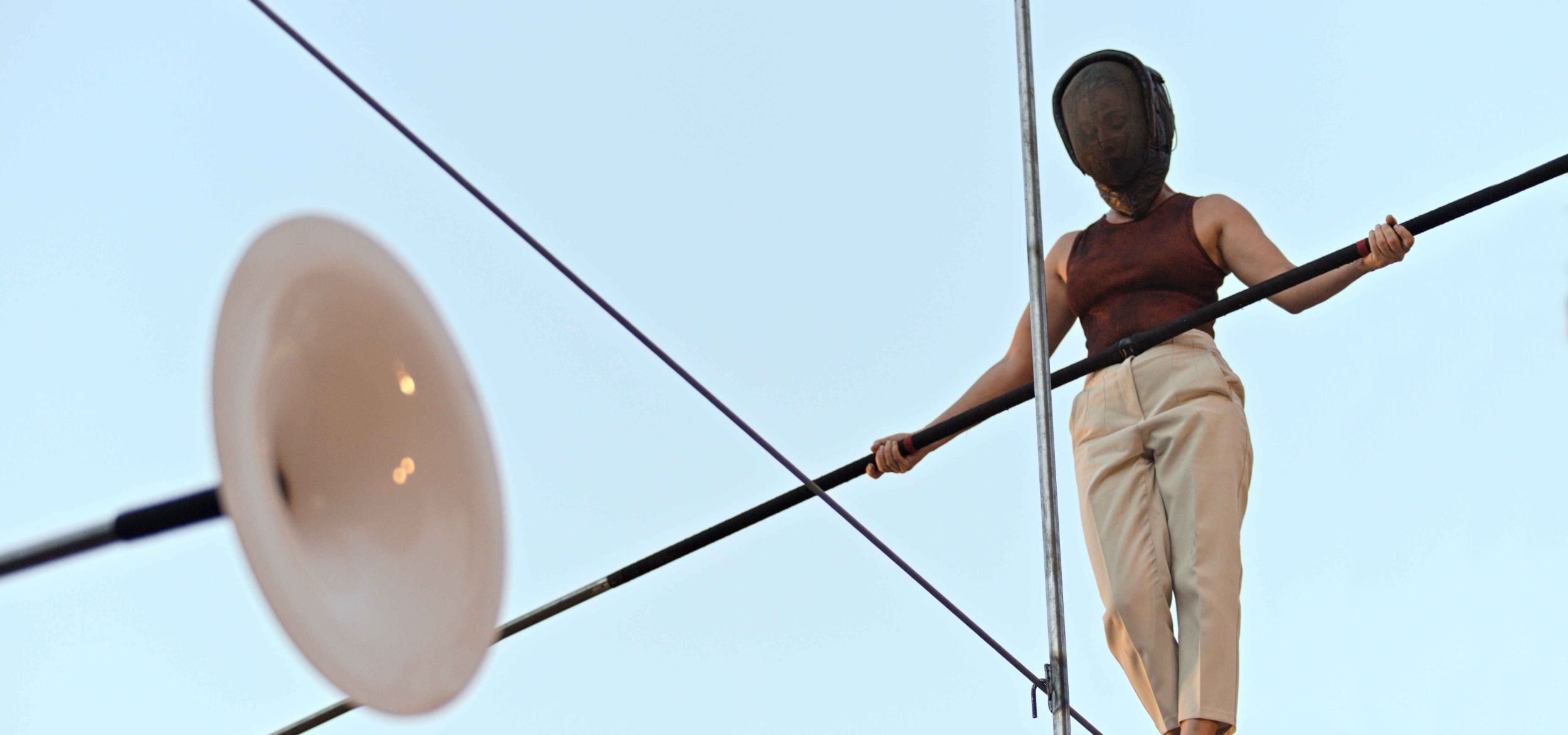 Carena . Estreia Nacional